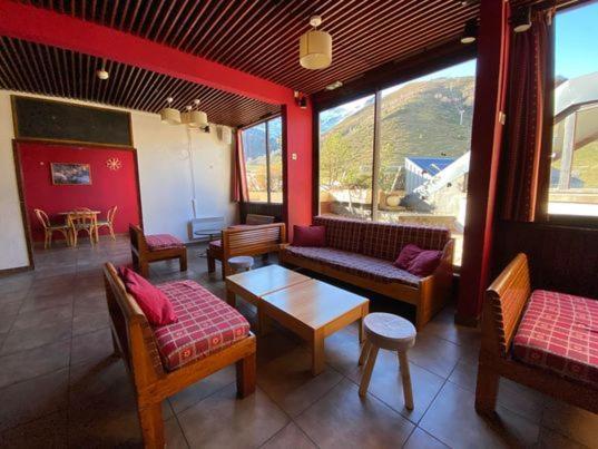 Le Nabias 1450 Hotel Génos Esterno foto