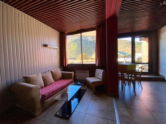 Le Nabias 1450 Hotel Génos Esterno foto